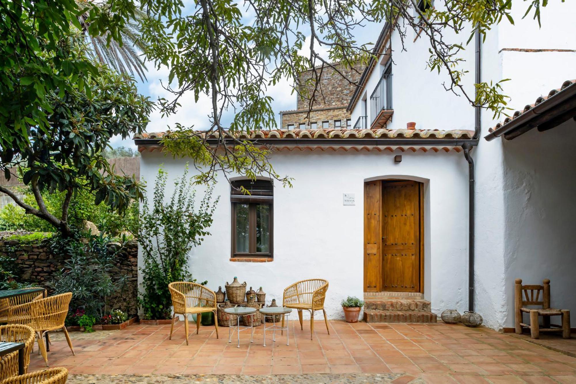 Apartamentos Turisticos El Patio Del Nogal Guadalupe  Dış mekan fotoğraf