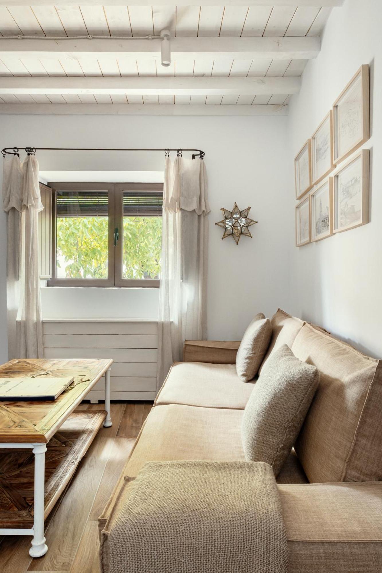 Apartamentos Turisticos El Patio Del Nogal Guadalupe  Dış mekan fotoğraf