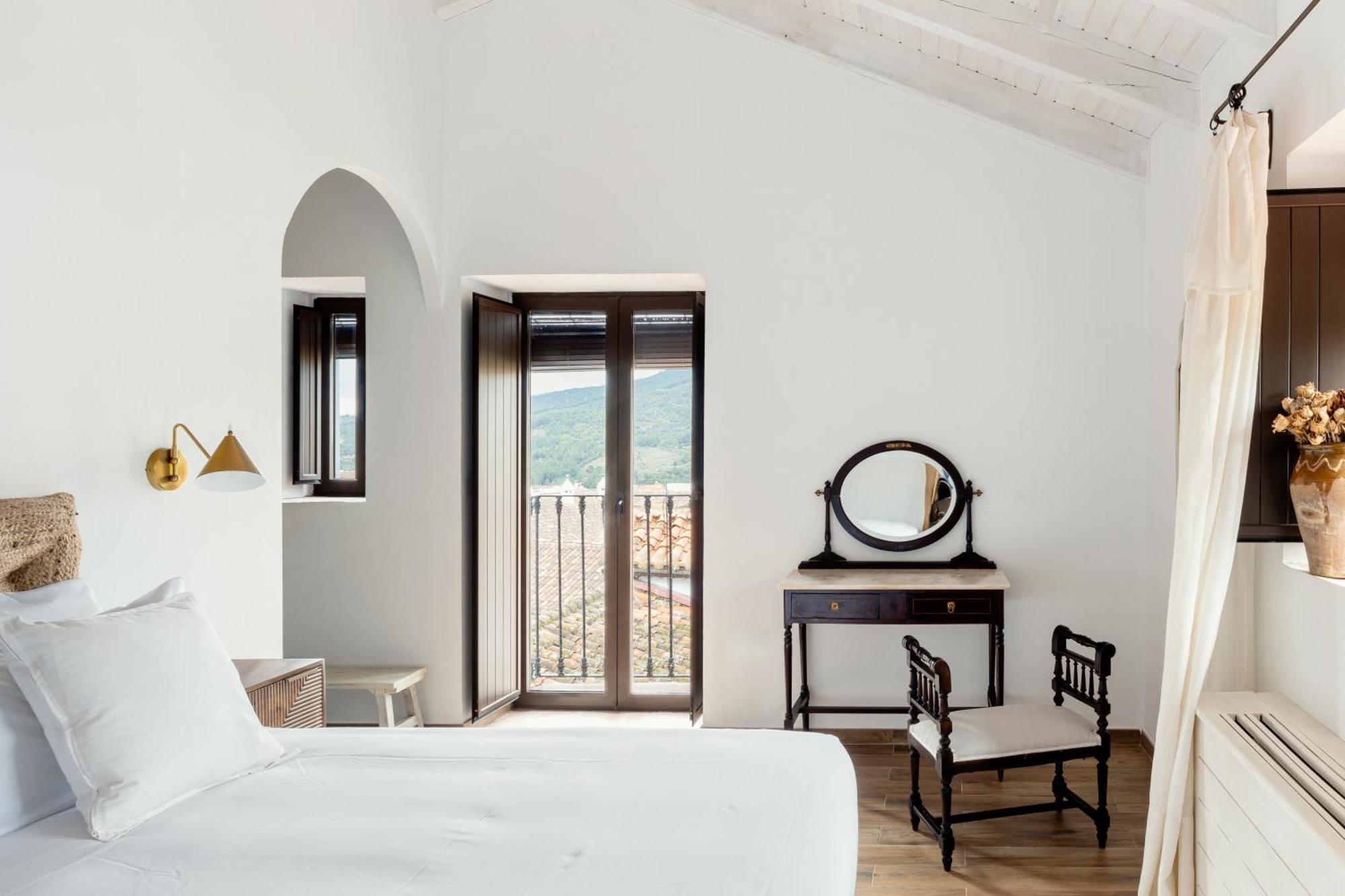 Apartamentos Turisticos El Patio Del Nogal Guadalupe  Dış mekan fotoğraf