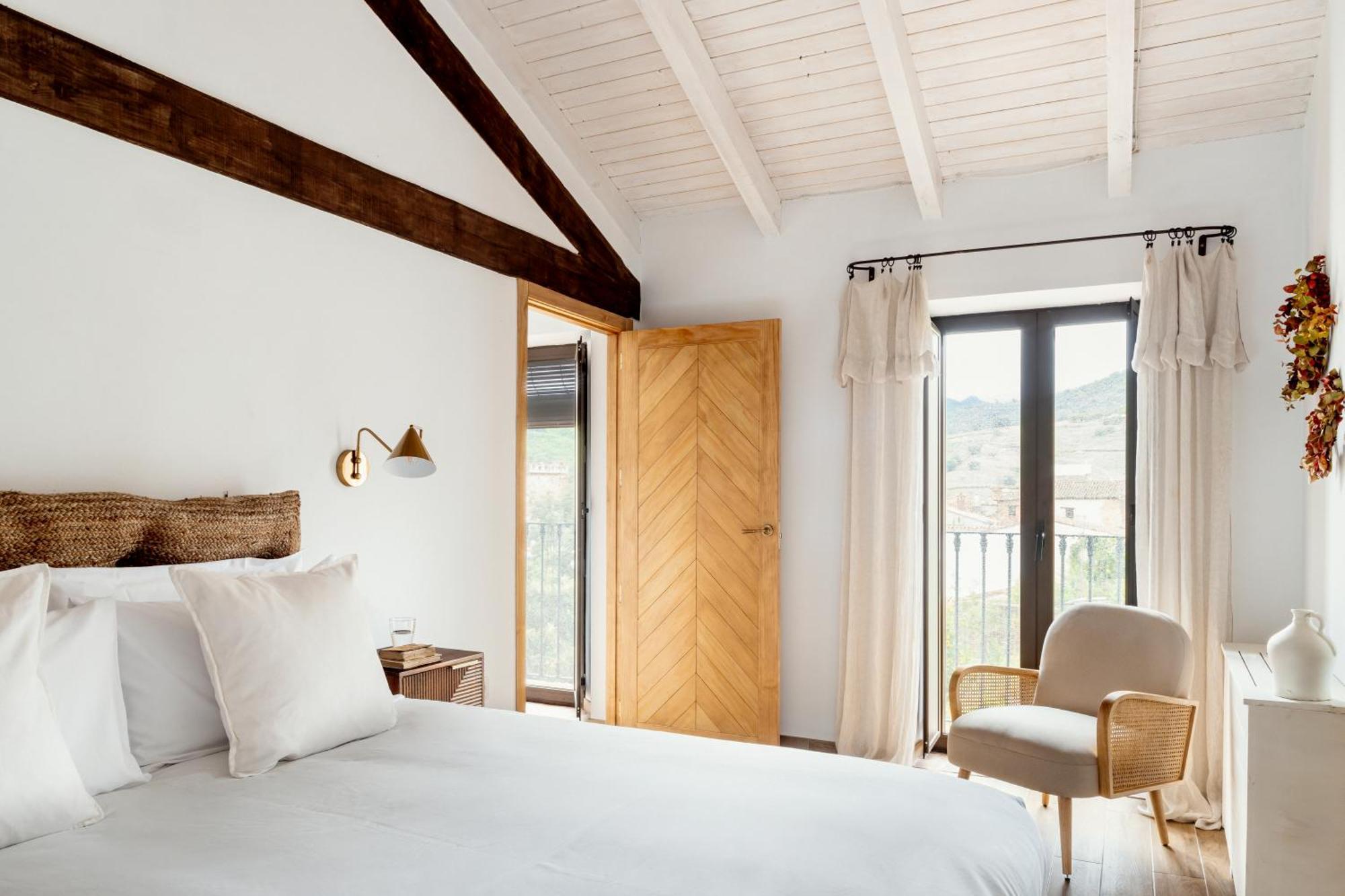 Apartamentos Turisticos El Patio Del Nogal Guadalupe  Dış mekan fotoğraf