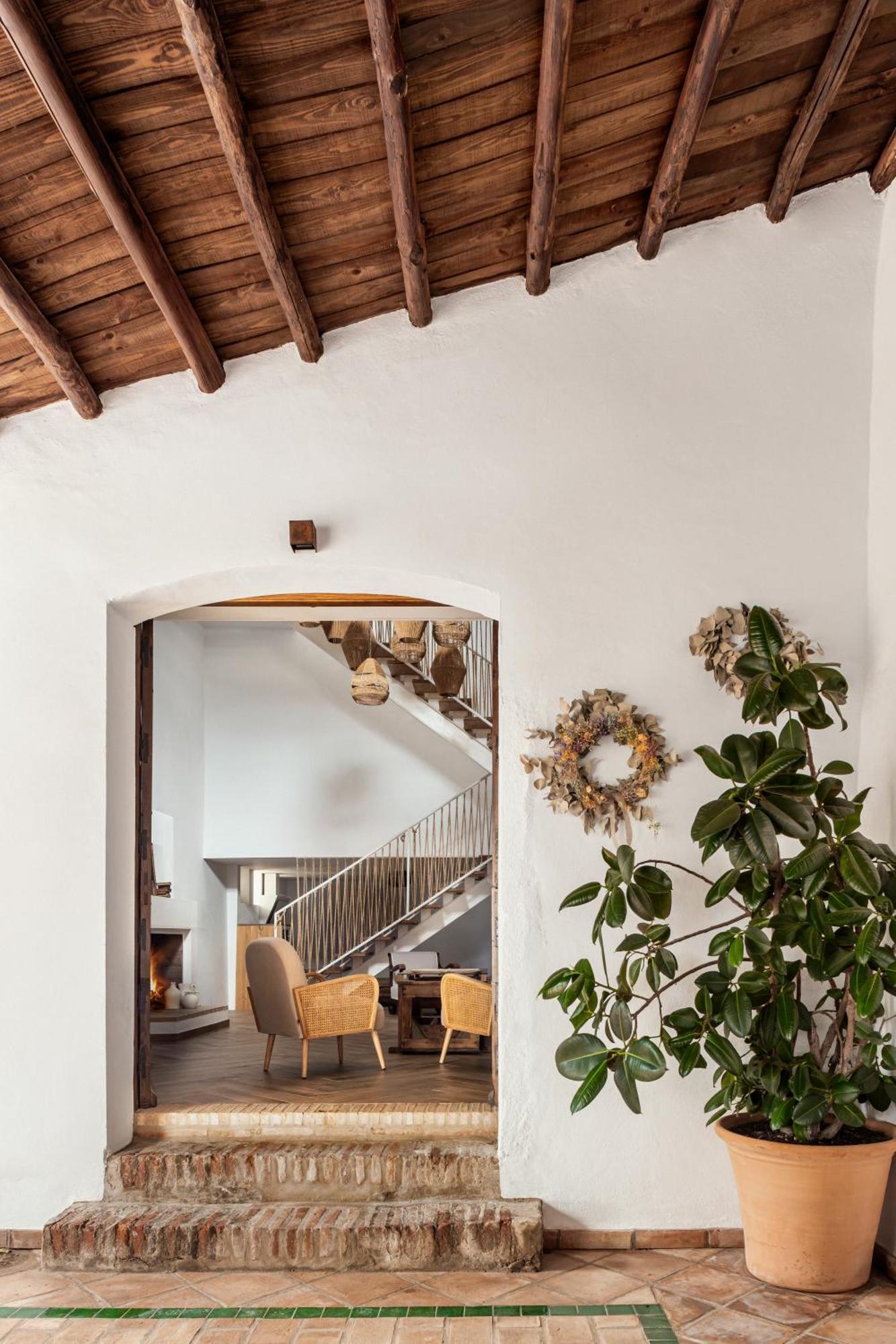 Apartamentos Turisticos El Patio Del Nogal Guadalupe  Dış mekan fotoğraf